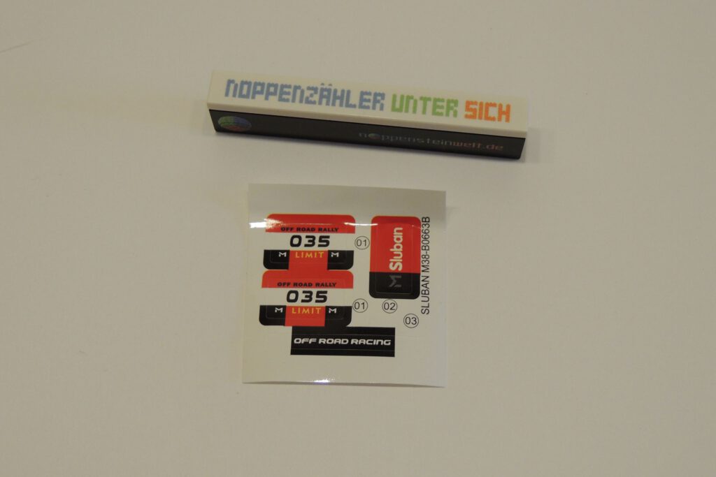 16 cm² Stickerbogen.