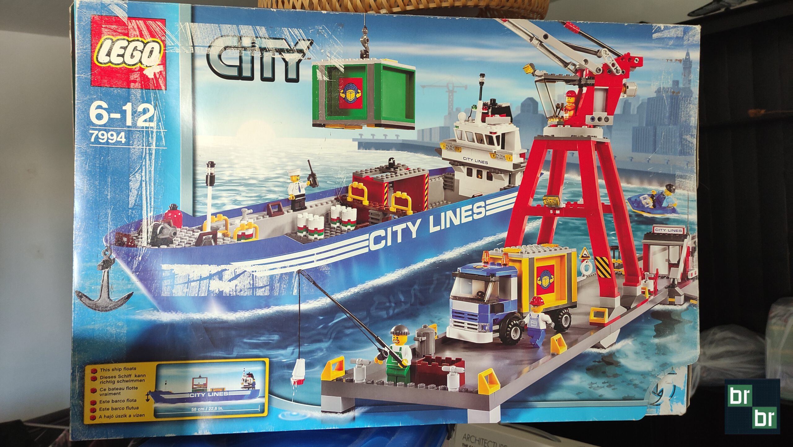 Jaaa, 7994 ergattert samt Originalkarton von Lego - der Klon von Lepin ist schon da.